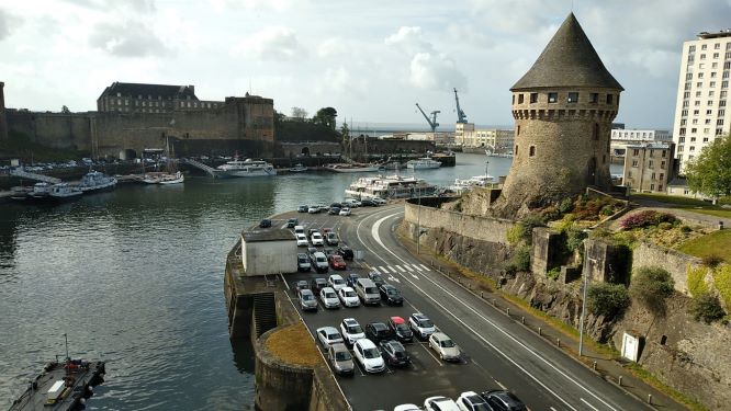 la tour de brest.jpg