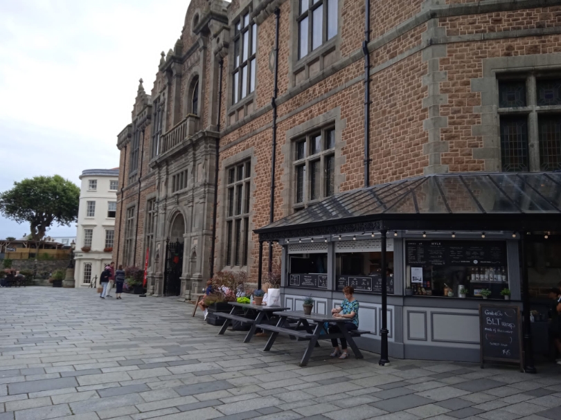 Resizer_169186835111213.jpg